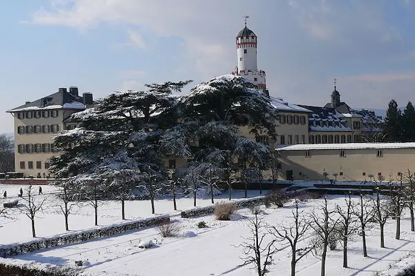 Weisser Turm in der Stadt Bad Homburg vor der Höhe in Hessen