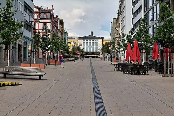 Bahnhofstraße in der Stadt Fulda (Hessen)