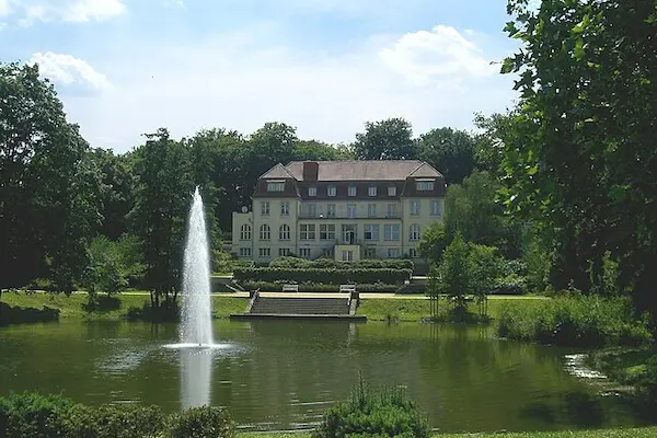 Raffelbergpark der Stadt Mülheim / Ruhr in Nordrhein-Westfalen