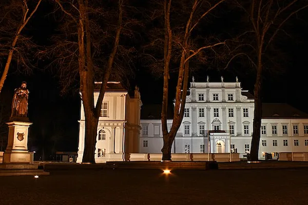 Schloß Oranienburg bei Nacht