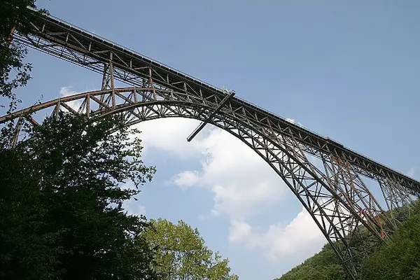 Müngsten-Brücke bei der Stadt Solingen in Nordrhein-Westfalen