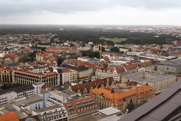 Arbeitsmedizin und Arbeitssicherheit in Leipzig - Luftaufnahme Skyline 